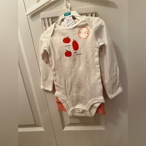 Carter’s Baby’s Pumpkin Outfit Set  Adorable 3 Months NWT
